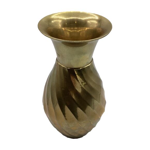 Vintage 8" Timeless Solid Brass Vase with Swirl Base and Bell End - Picture 10 of 10